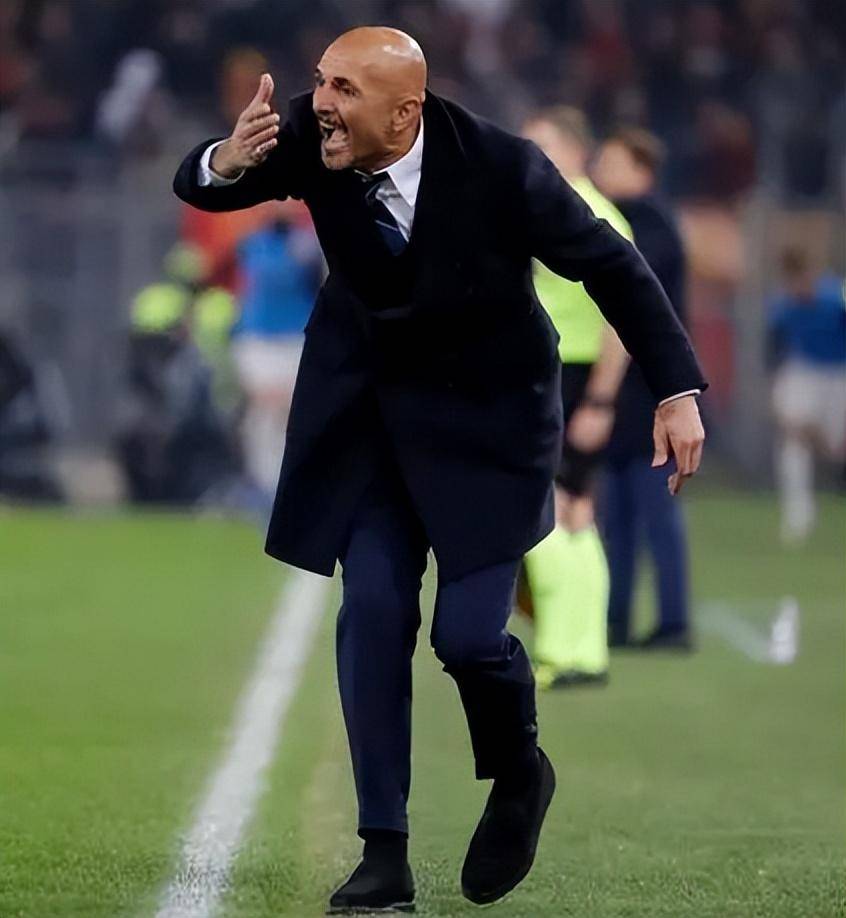 爱游戏-冲刺阶段本菲卡止住颓势萨拉赫连续十五场比赛得分超过惊险取胜之后，国际比赛日比利亚雷亚尔内部沟通